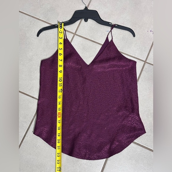 Express Women Purple Blouse Top V-neck Size XXS. - Picture 6 of 7